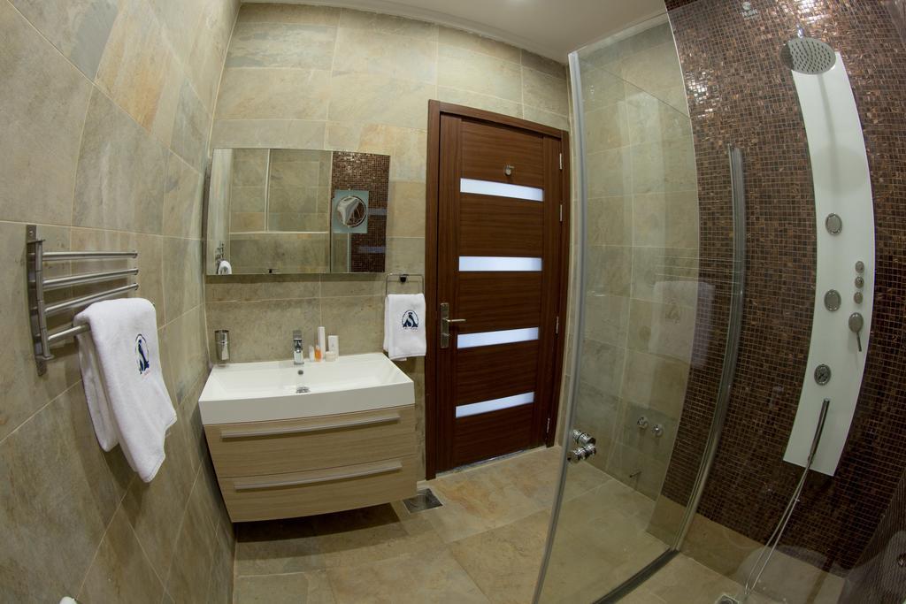 אפרטהוטל כוויית Sara Plaza (Adults Only) חדר תמונה